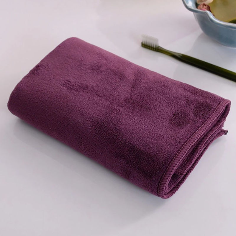 Weiches Mikrofiberhandtuch, schnell trocknendes Gewebe mit hoher Absorptionsfähigkeit, antibakteriell und weicher Bequemlichkeit